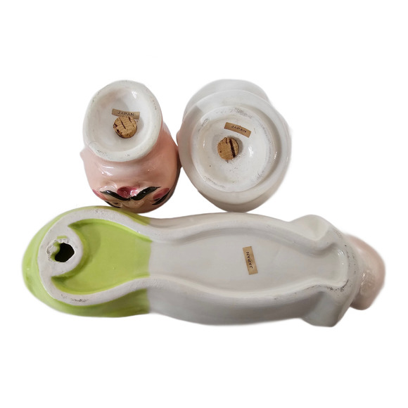 Vintage 1940 - 1950 Japan Chef Head Stacking Salt & Pepper Shakers w/ Spoon Rest - Picture 3 of 4
